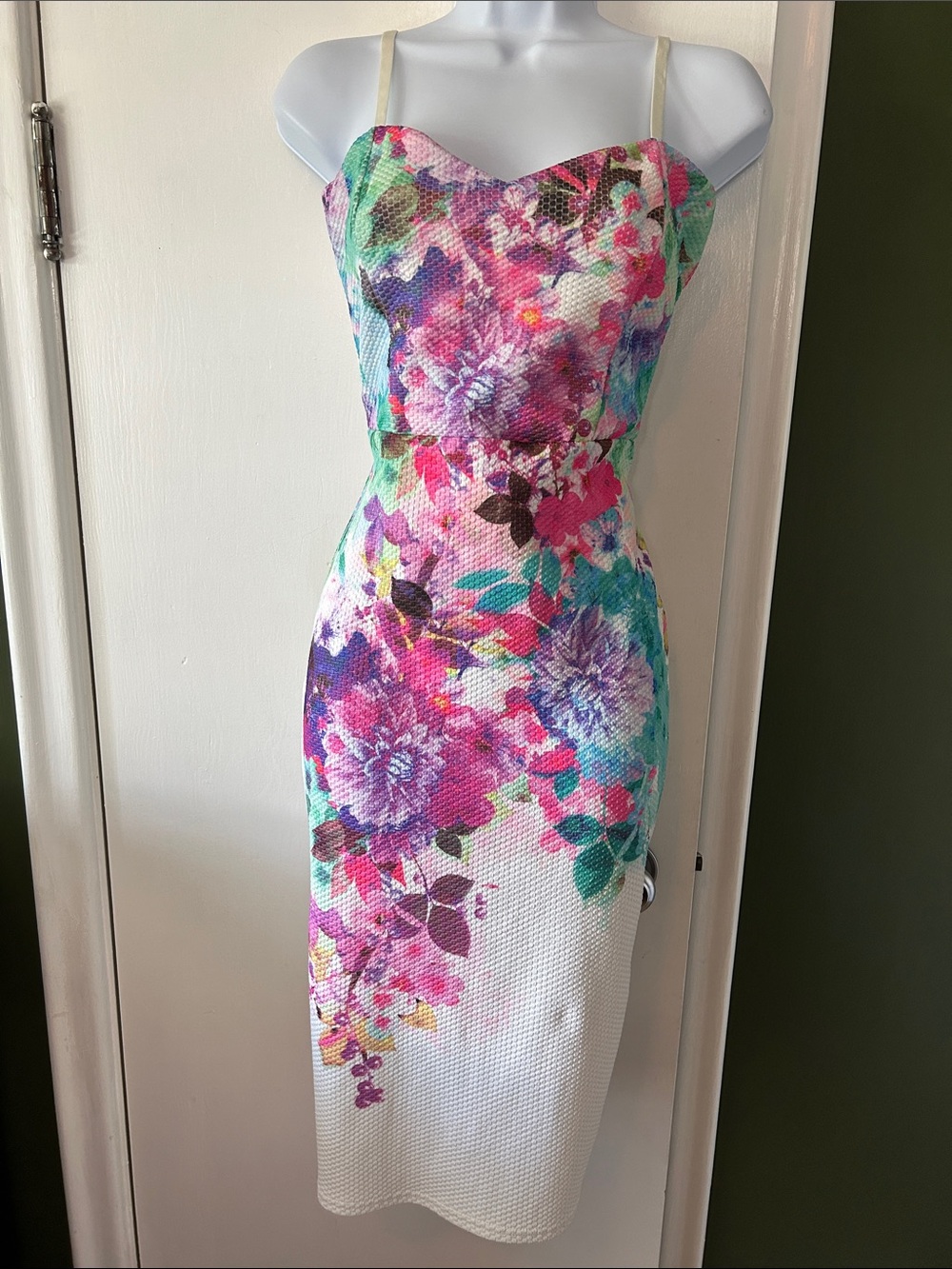 Lipsy London - Floral Pencil Dress
